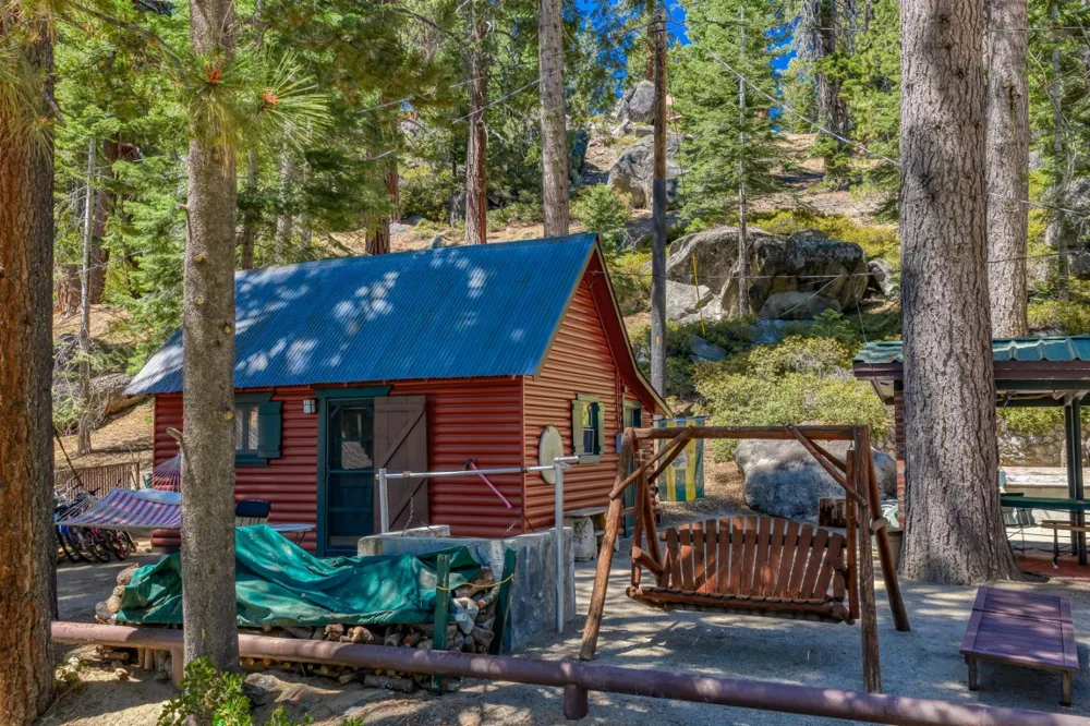 24 Bear Creek Lane Lakeshore, CA 93664