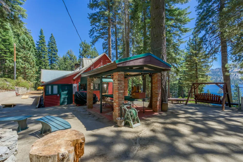 24 Bear Creek Lane Lakeshore, CA 93664