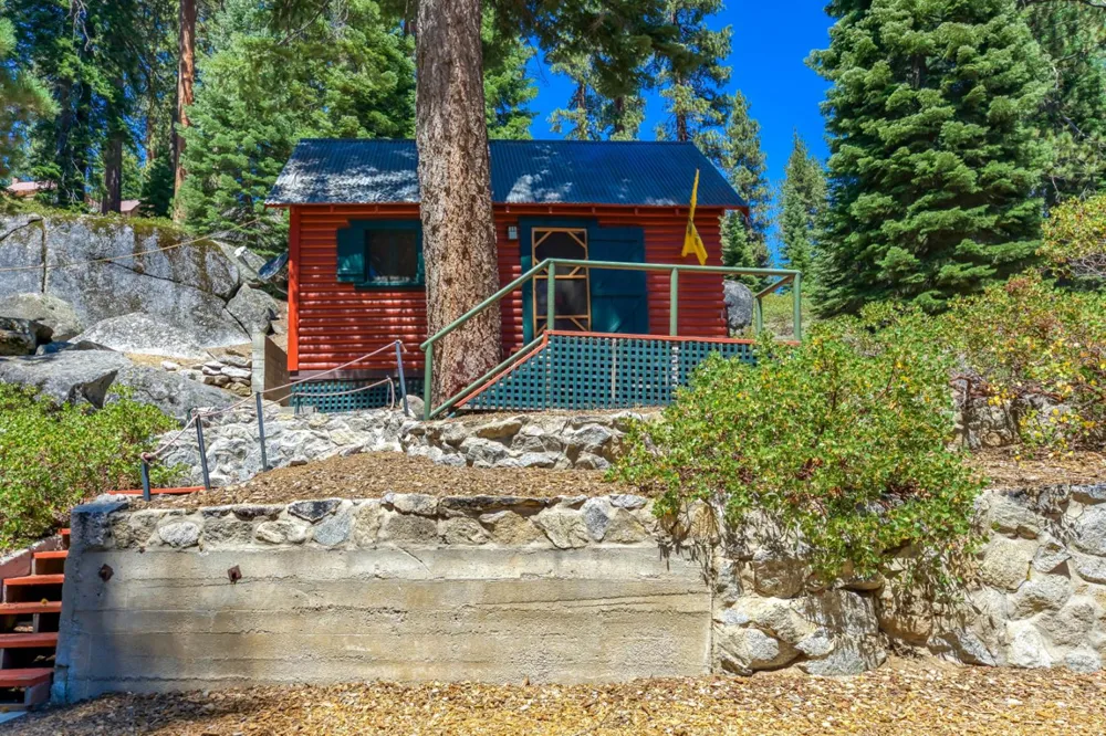 24 Bear Creek Lane Lakeshore, CA 93664
