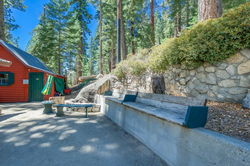 24 Bear Creek Lane Lakeshore, CA 93664