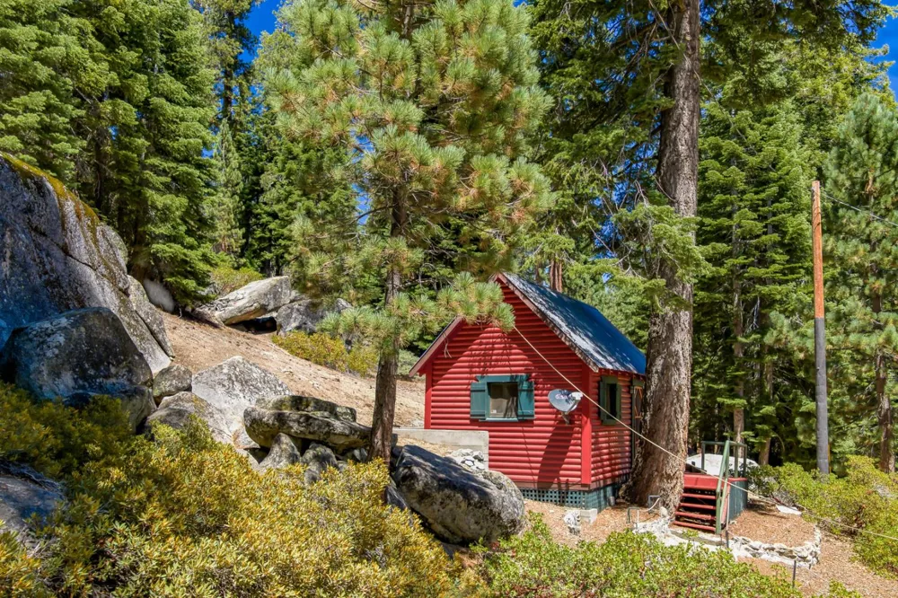 24 Bear Creek Lane Lakeshore, CA 93664