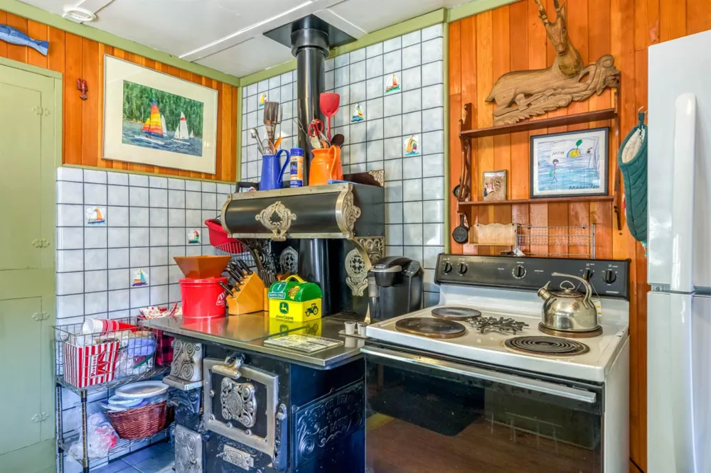 24 Bear Creek Lane Lakeshore, CA 93664
