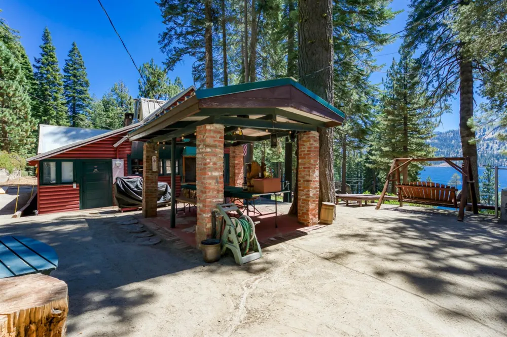 24 Bear Creek Lane Lakeshore, CA 93664