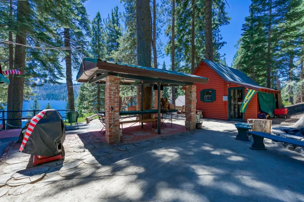 24 Bear Creek Lane Lakeshore, CA 93664
