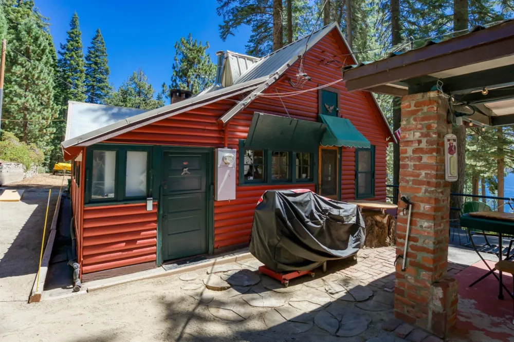 24 Bear Creek Lane Lakeshore, CA 93664