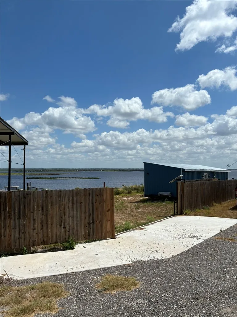 111 Vista 11 Sandia, TX 78383