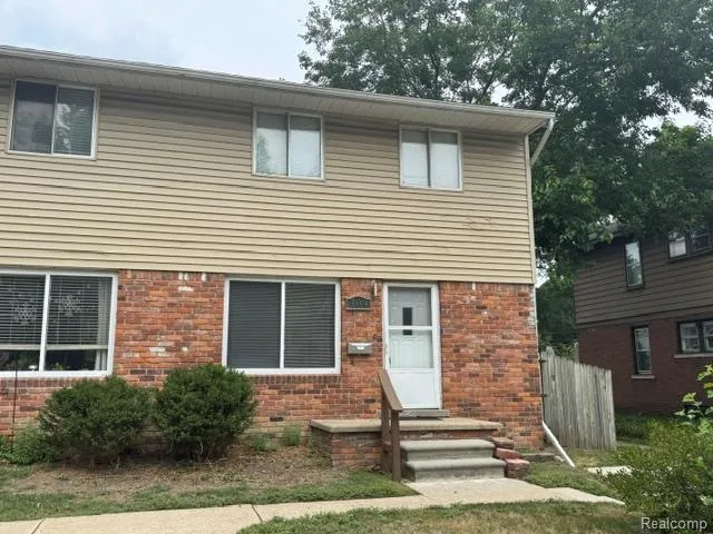309 E Farnum Avenue Royal Oak City, MI 48067