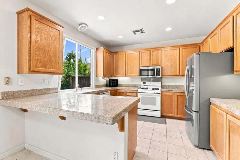 691 Tulare Court Tracy, CA 95304