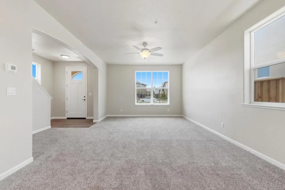 748 Aurora Way King City, CA 93930