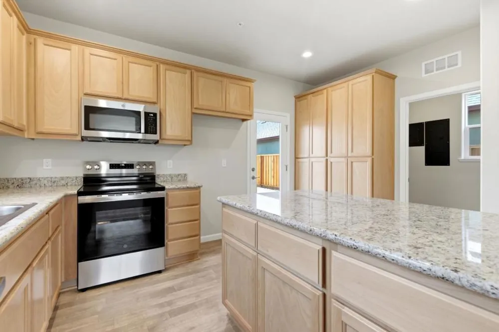 748 Aurora Way King City, CA 93930