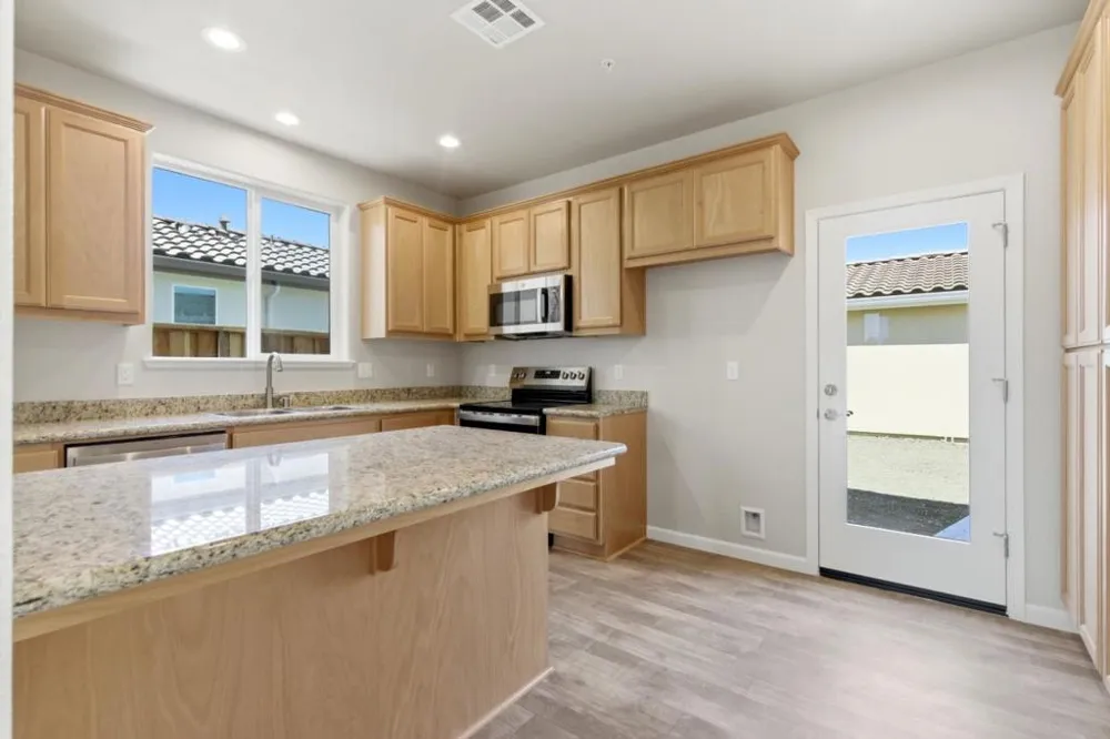 748 Aurora Way King City, CA 93930