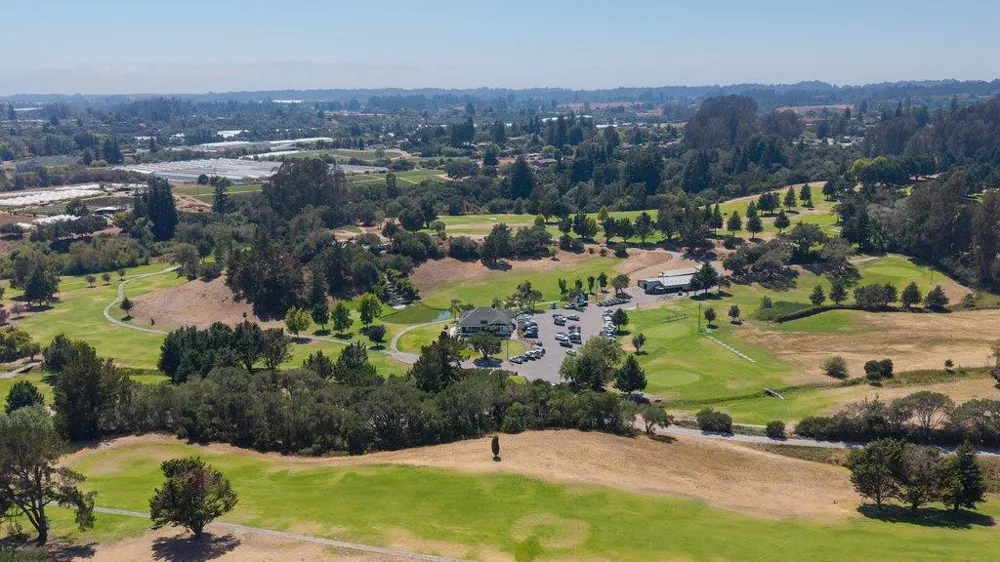 211 Smith Road Watsonville, CA 95076