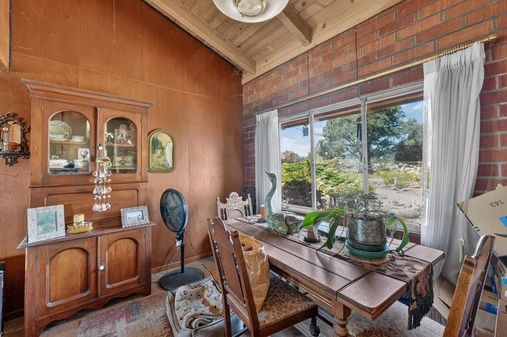 211 Smith Road Watsonville, CA 95076