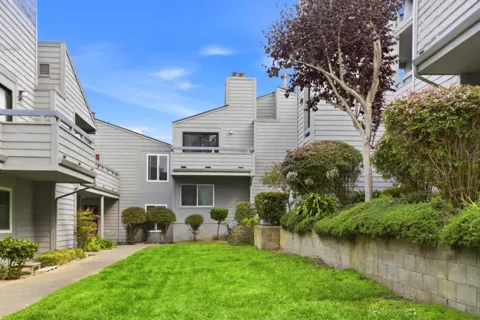 3095 Marina Drive #40