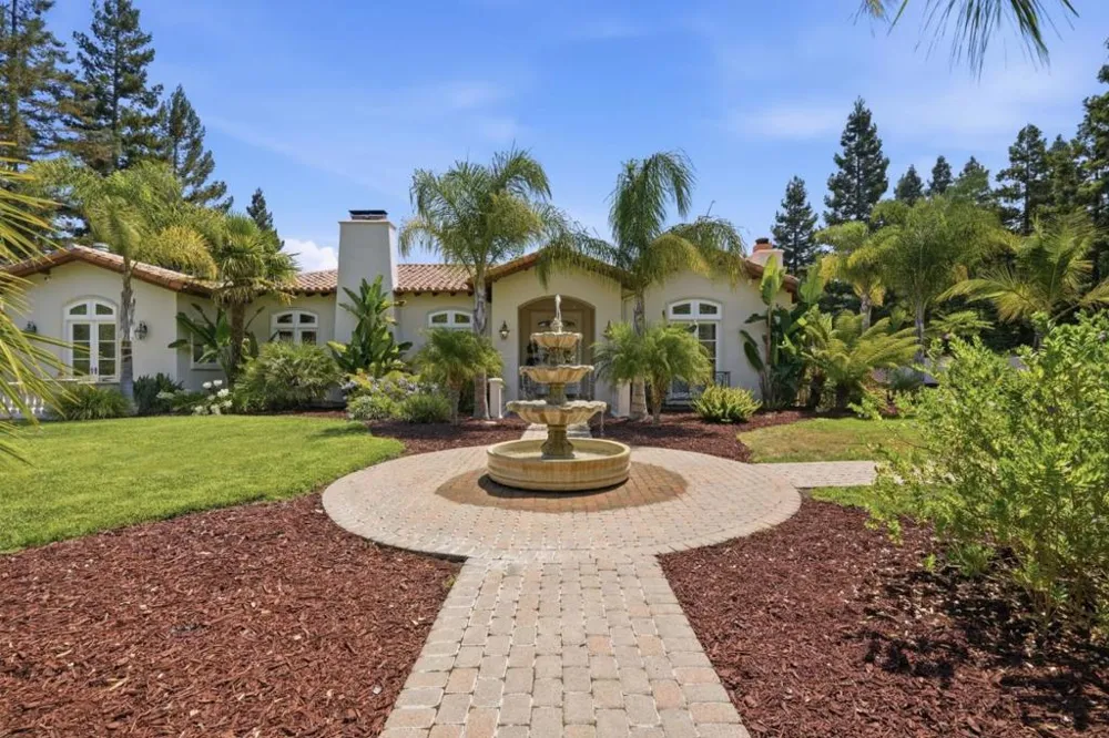 27 Valley Road Atherton, CA 94027