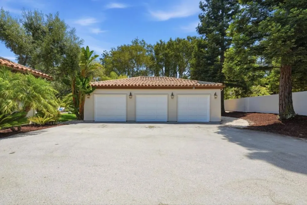 27 Valley Road Atherton, CA 94027