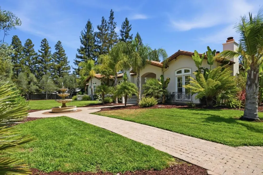 27 Valley Road Atherton, CA 94027