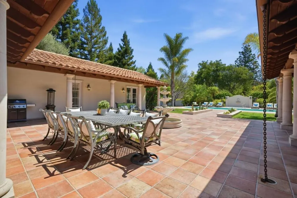 27 Valley Road Atherton, CA 94027