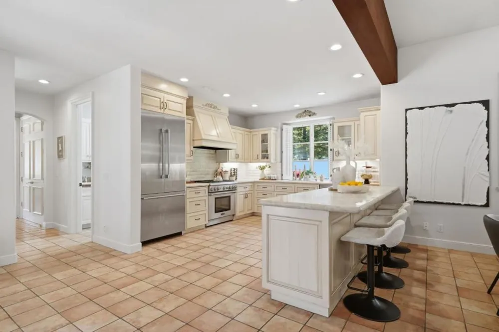 27 Valley Road Atherton, CA 94027