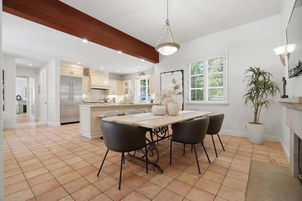 27 Valley Road Atherton, CA 94027
