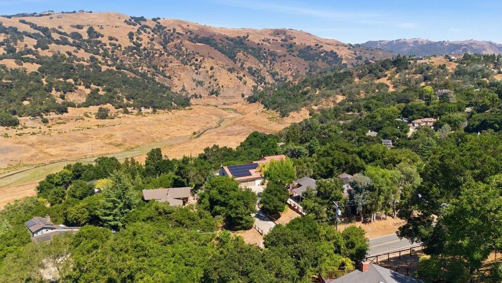 17240 Copper Hill Drive Morgan Hill, CA 95037