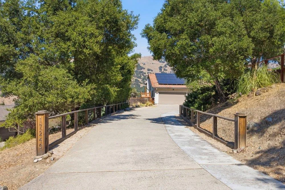 17240 Copper Hill Drive Morgan Hill, CA 95037