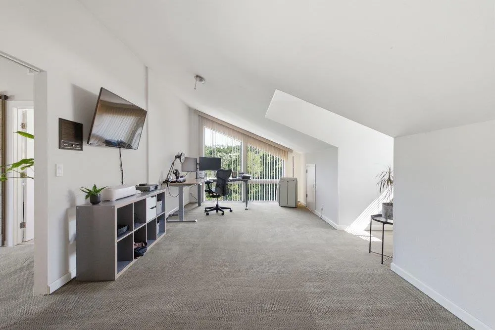 17240 Copper Hill Drive Morgan Hill, CA 95037
