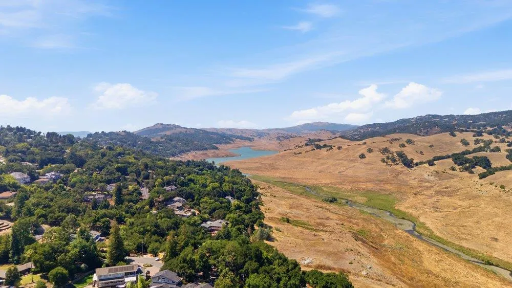 17240 Copper Hill Drive Morgan Hill, CA 95037