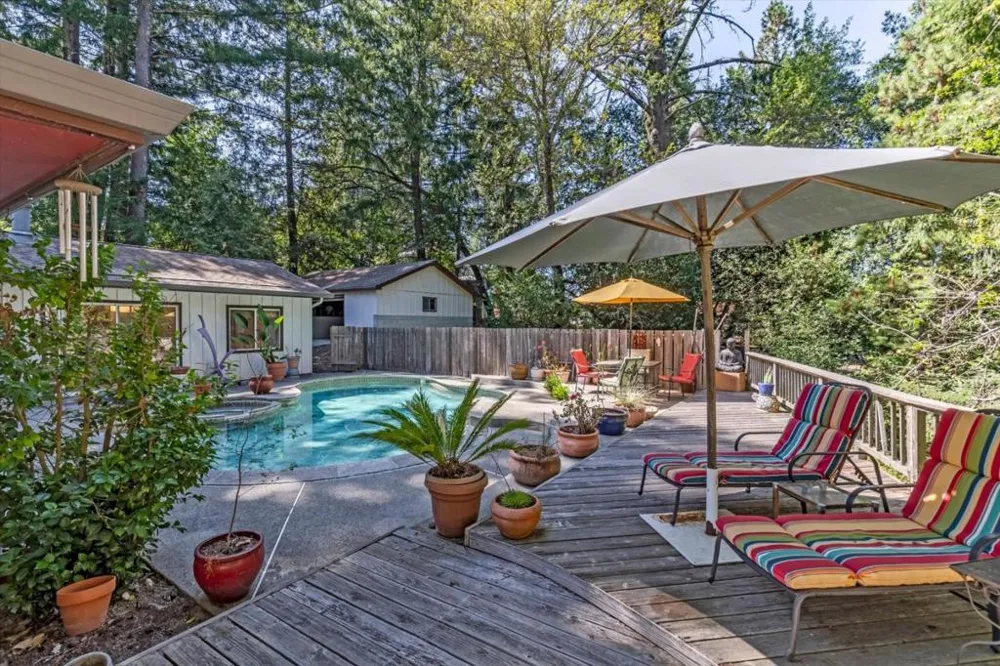 22425 Summit Road Los Gatos, CA 95033