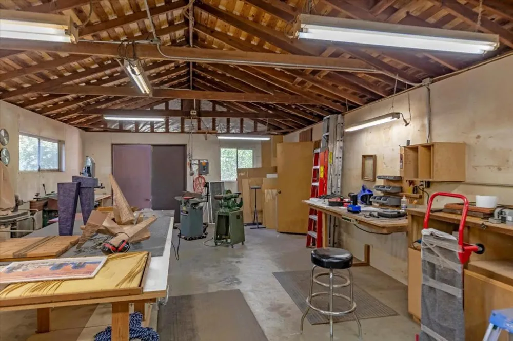 22425 Summit Road Los Gatos, CA 95033