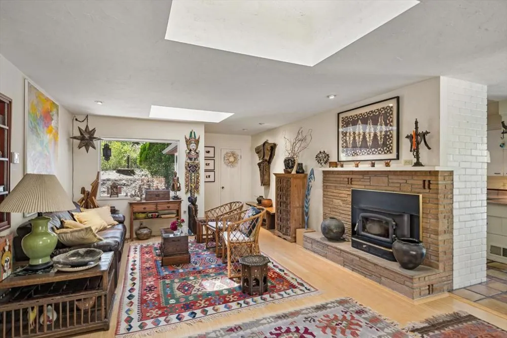22425 Summit Road Los Gatos, CA 95033