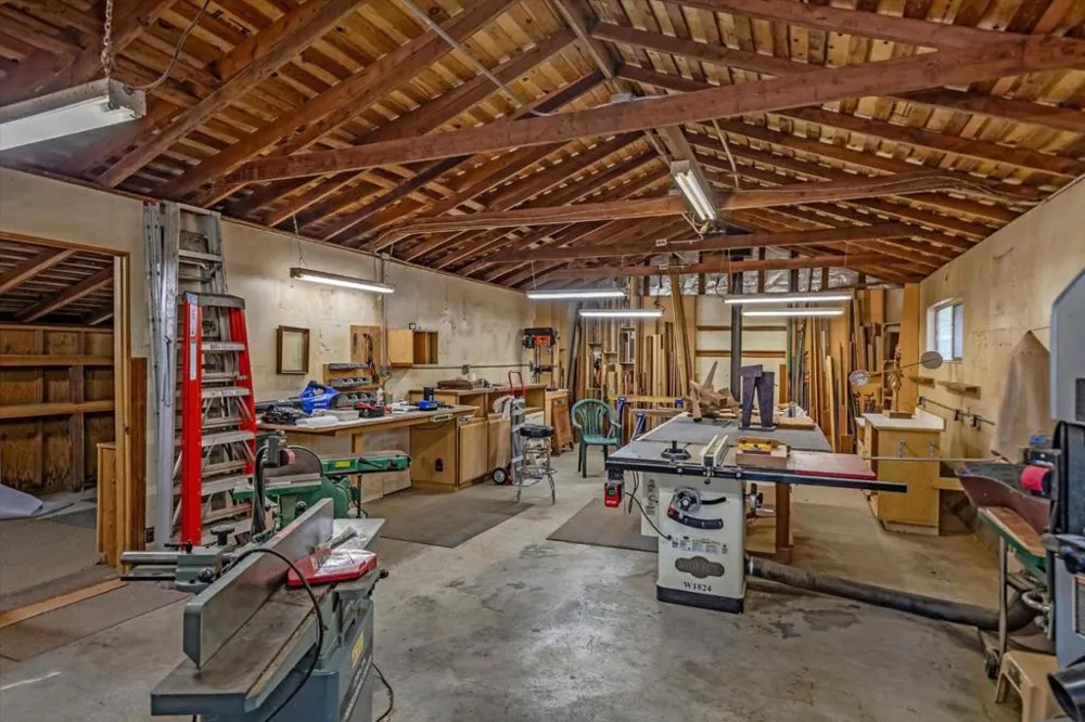 22425 Summit Road Los Gatos, CA 95033