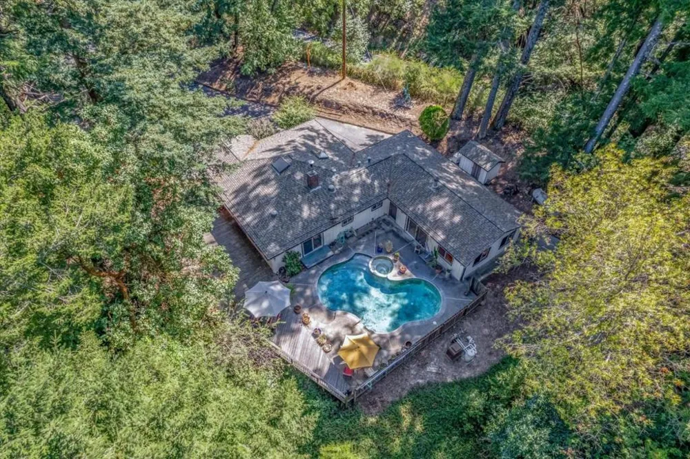 22425 Summit Road Los Gatos, CA 95033