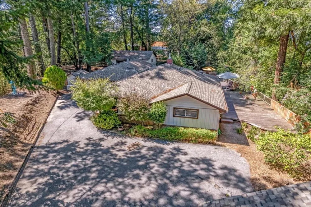 22425 Summit Road Los Gatos, CA 95033