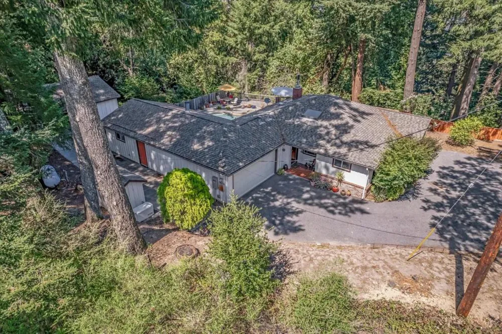 22425 Summit Road Los Gatos, CA 95033