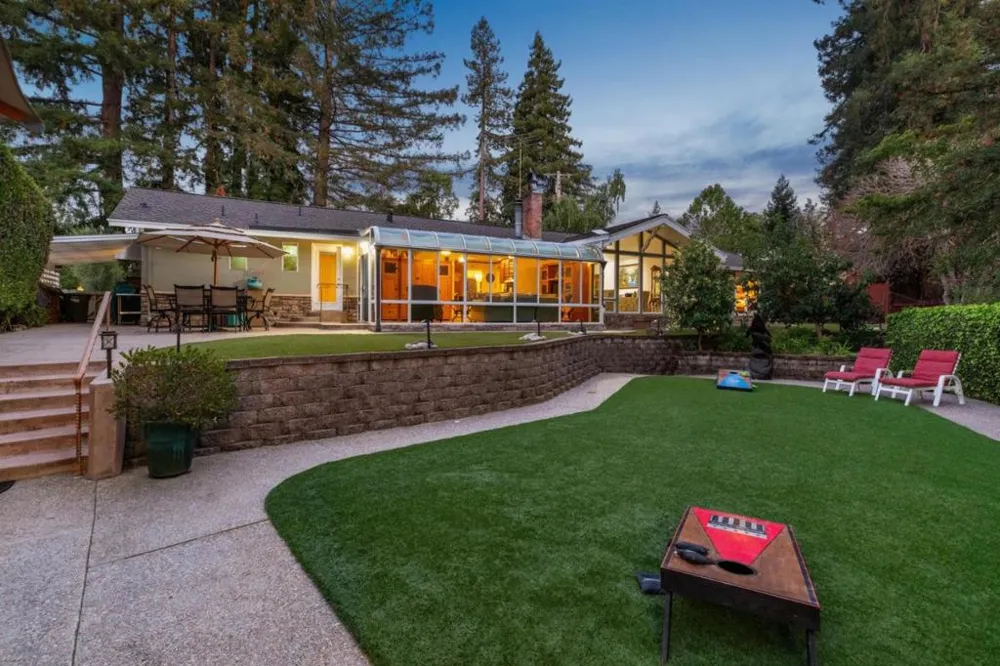 1650 Cordilleras Road Redwood City, CA 94062