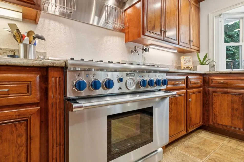 1650 Cordilleras Road Redwood City, CA 94062