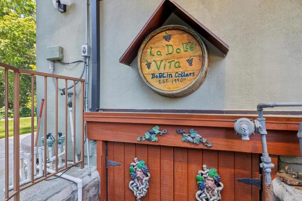 1650 Cordilleras Road Redwood City, CA 94062