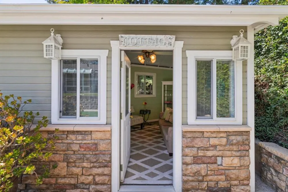 1650 Cordilleras Road Redwood City, CA 94062