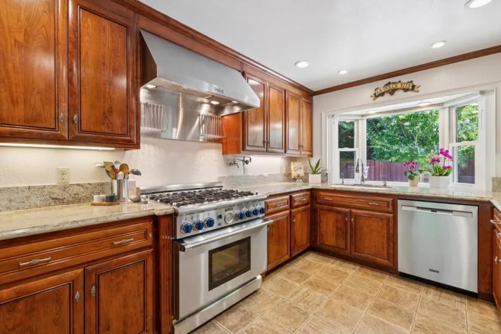 1650 Cordilleras Road Redwood City, CA 94062