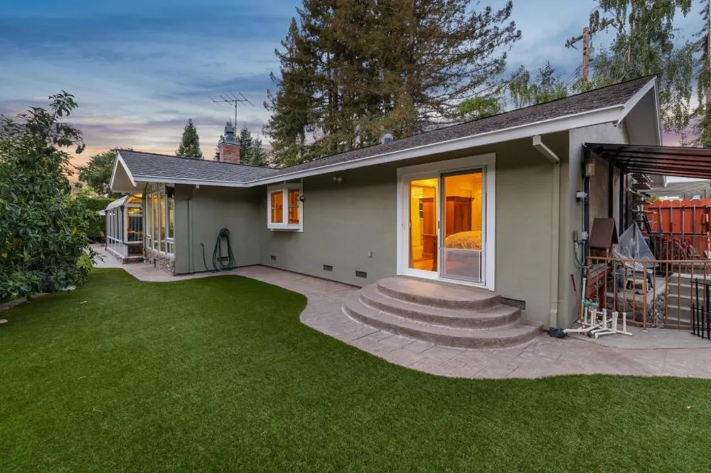 1650 Cordilleras Road Redwood City, CA 94062