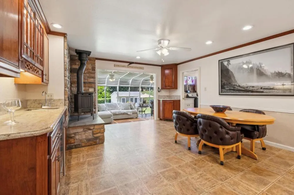 1650 Cordilleras Road Redwood City, CA 94062
