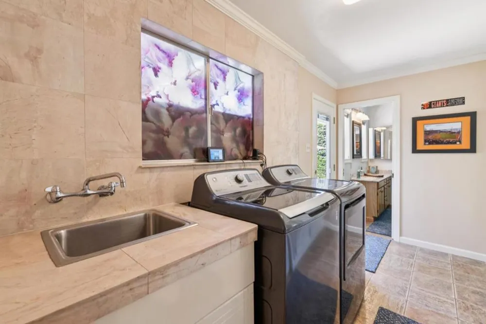 1650 Cordilleras Road Redwood City, CA 94062