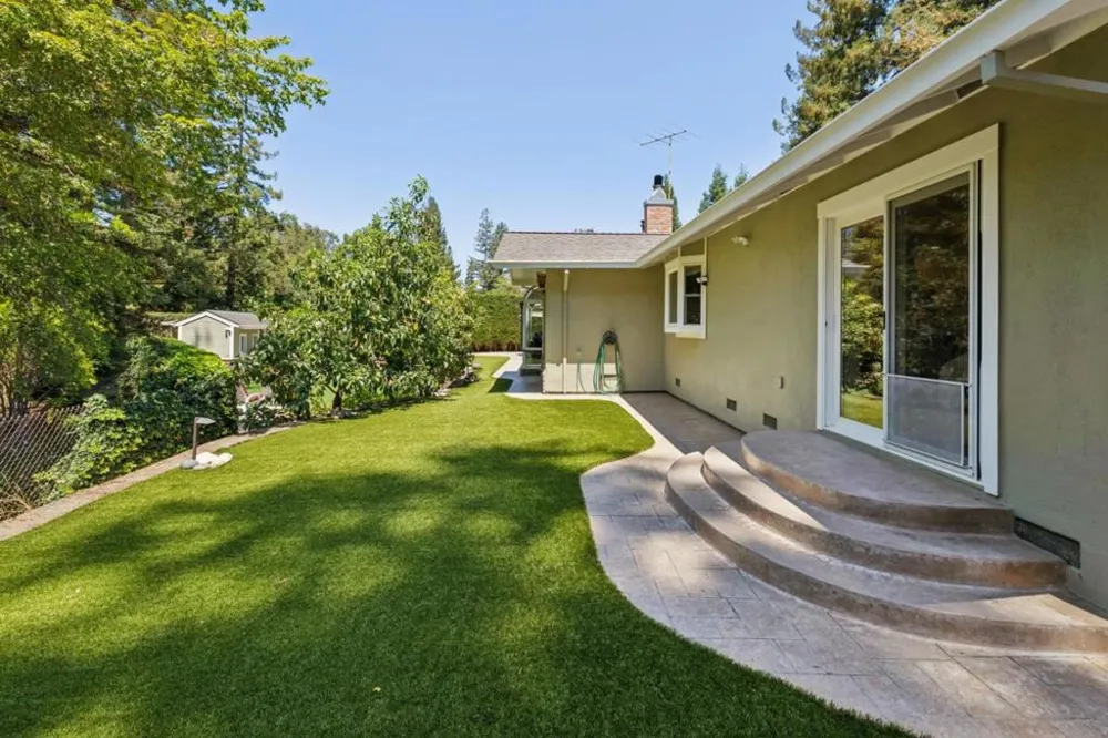 1650 Cordilleras Road Redwood City, CA 94062