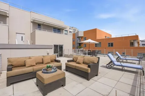 235 Berry Street #607