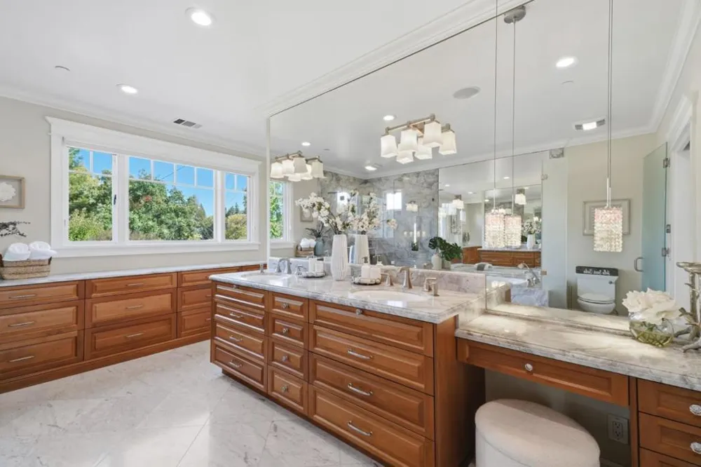 150 Doherty Way Redwood City, CA 94061