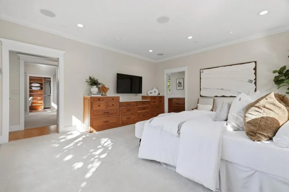 150 Doherty Way Redwood City, CA 94061