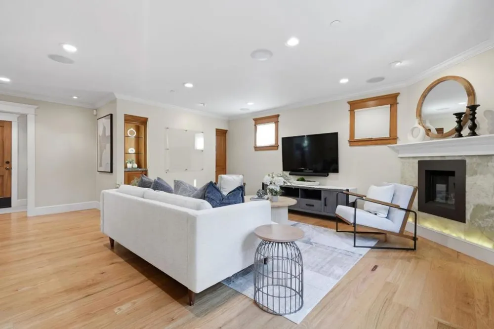 150 Doherty Way Redwood City, CA 94061