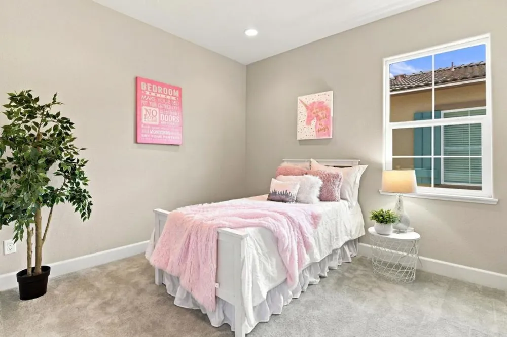 561 E Marcello Avenue Mountain House, CA 95391