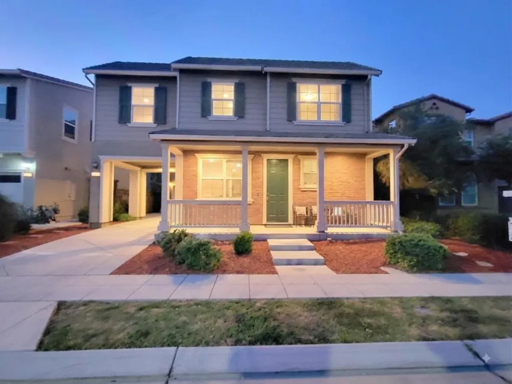 561 E Marcello Avenue Mountain House, CA 95391